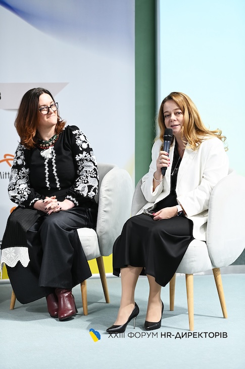 Катерина Гвоздьова, Керівниця департаменту корпоративної культури, внутрішніх комунікцій та бренду роботодавця - «Сільпо»; Ольга Правільєва, HRD - ВіЯр